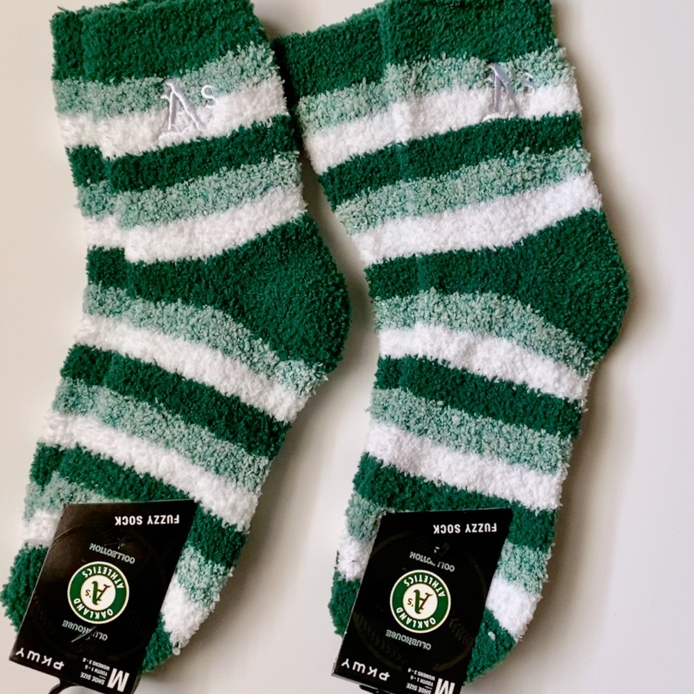 NWT 2 MLB Socks Oakland Athletics, Stance Clubhouse Collection